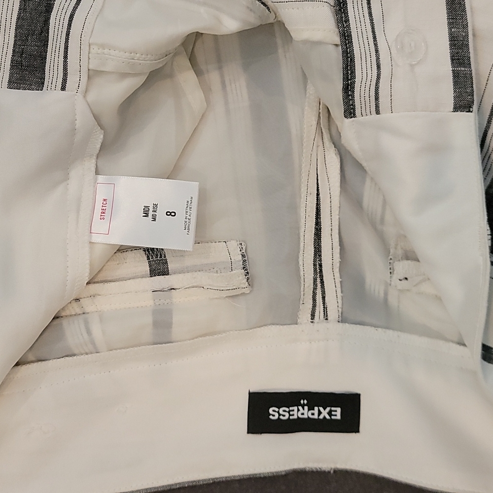 Express MIDI Shorts - Picture 3 of 4